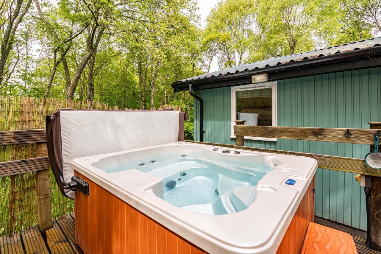 Heather Lodge 10 With Hot Tub Belladrum Bagian luar foto