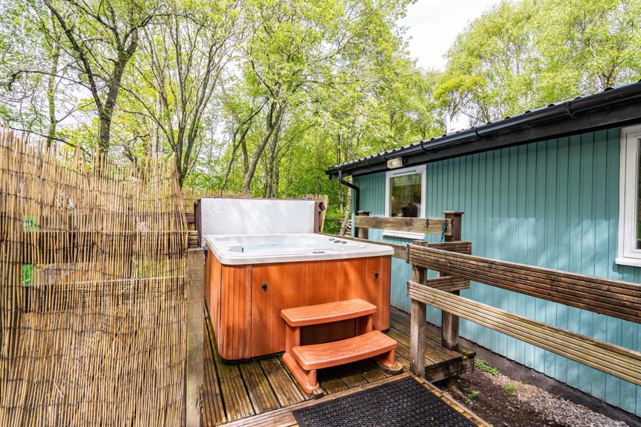 Heather Lodge 10 With Hot Tub Belladrum Bagian luar foto